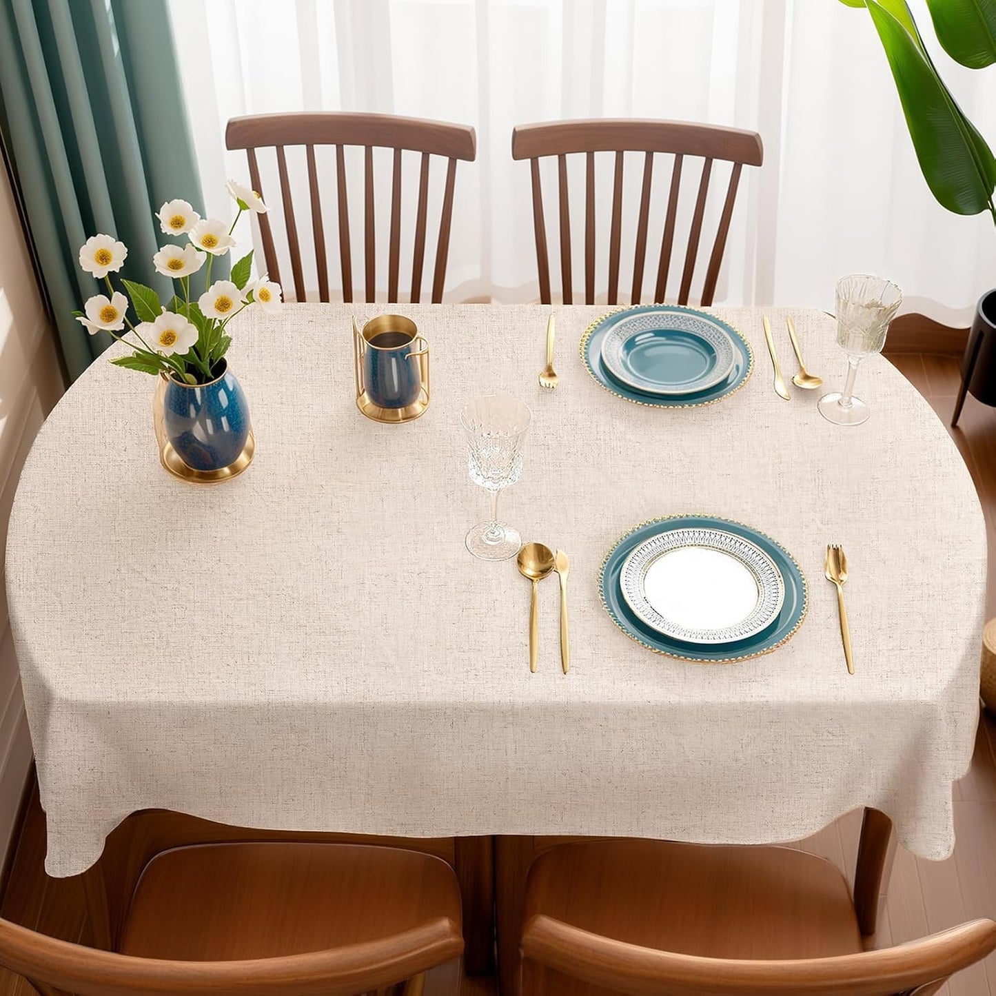 Elegant Round Beige Tablecloth – Textured Woven Look, Waterproof & Spill-Resistant